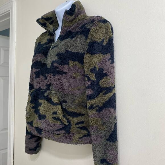 Cozy Aéropostale Small Camo Fleece Pullover – Casual‎ Comfort - Picture 8 of 13